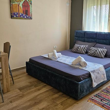 Dua'S Apartment Tirana Exterior photo