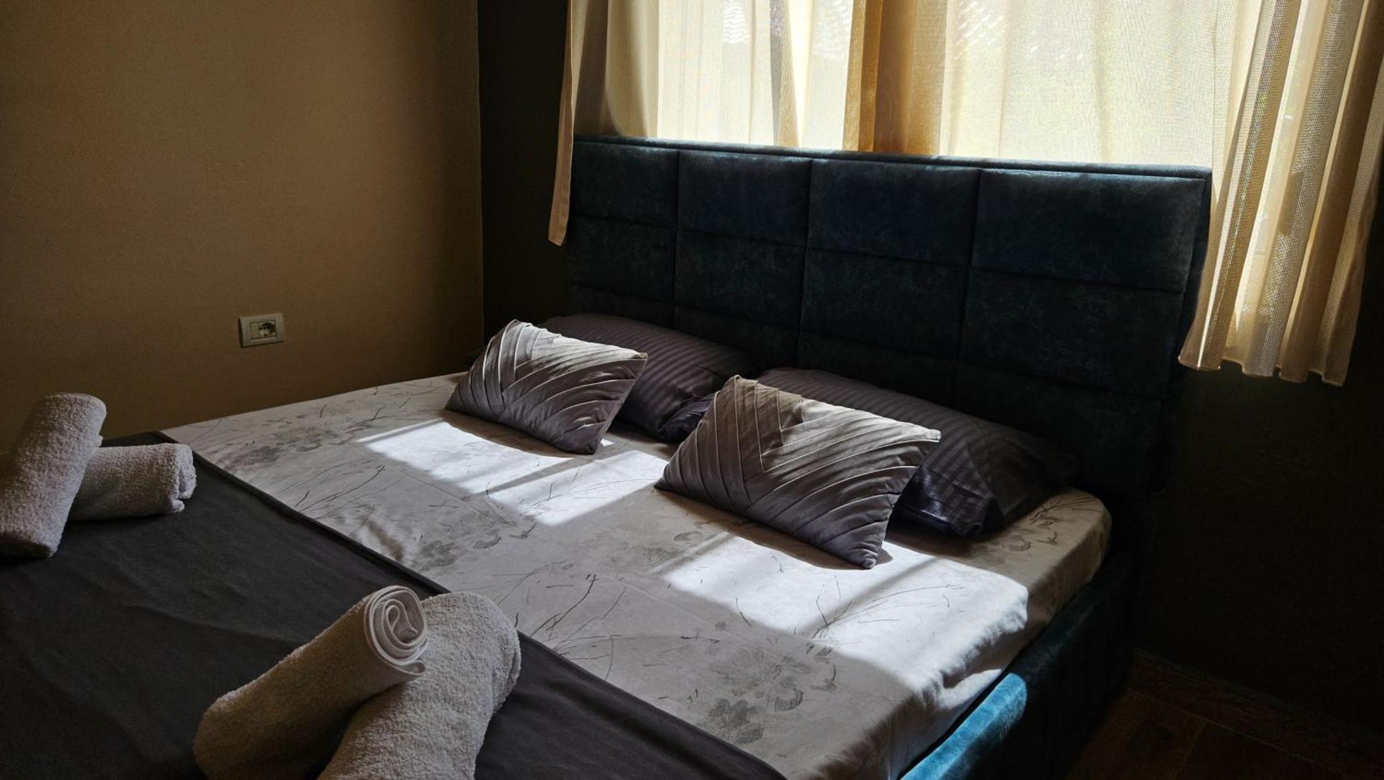 Dua'S Apartment Tirana Exterior photo