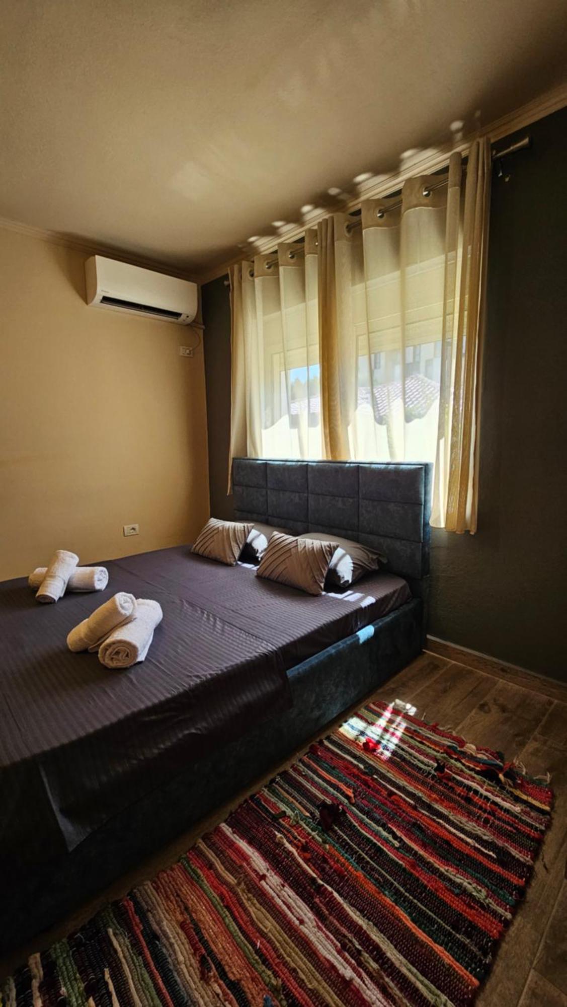 Dua'S Apartment Tirana Exterior photo