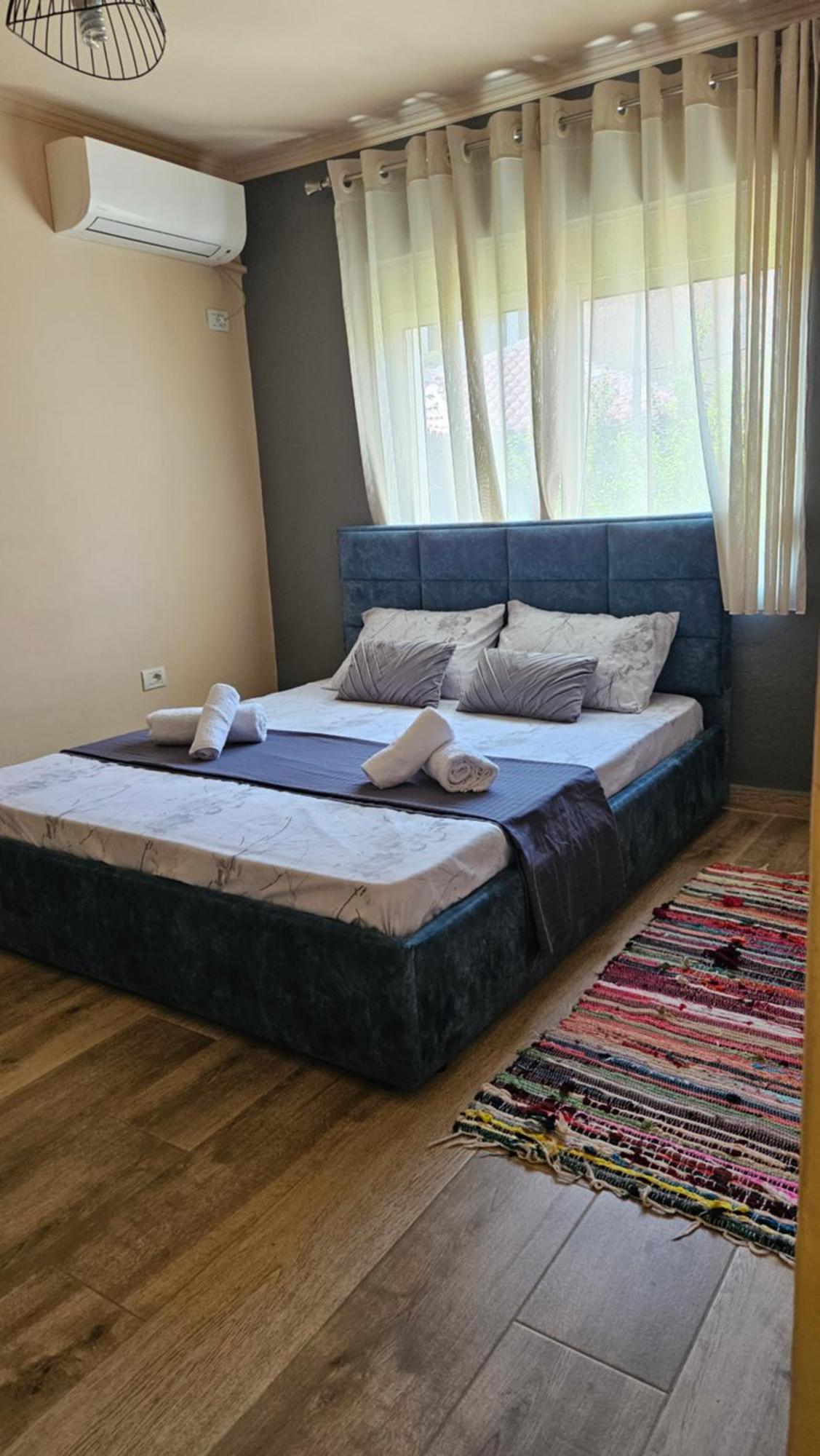 Dua'S Apartment Tirana Exterior photo